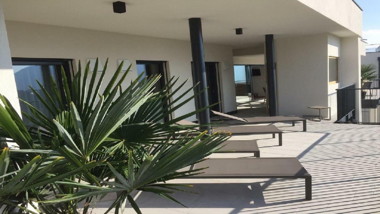 Penthouse Skygarden Apartamento Schenna Exterior foto